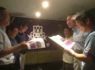 広東関大会<br>声高らかに学歌斉唱!!関大グッズ提供に感激